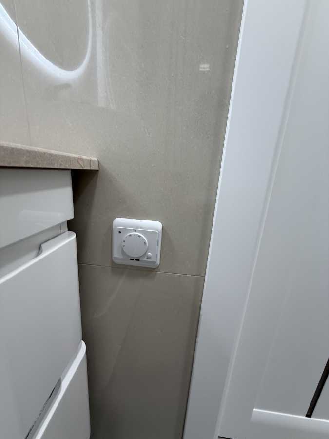 Продаж 2-кімнатної квартири 46 м², Симоненко вул., 107