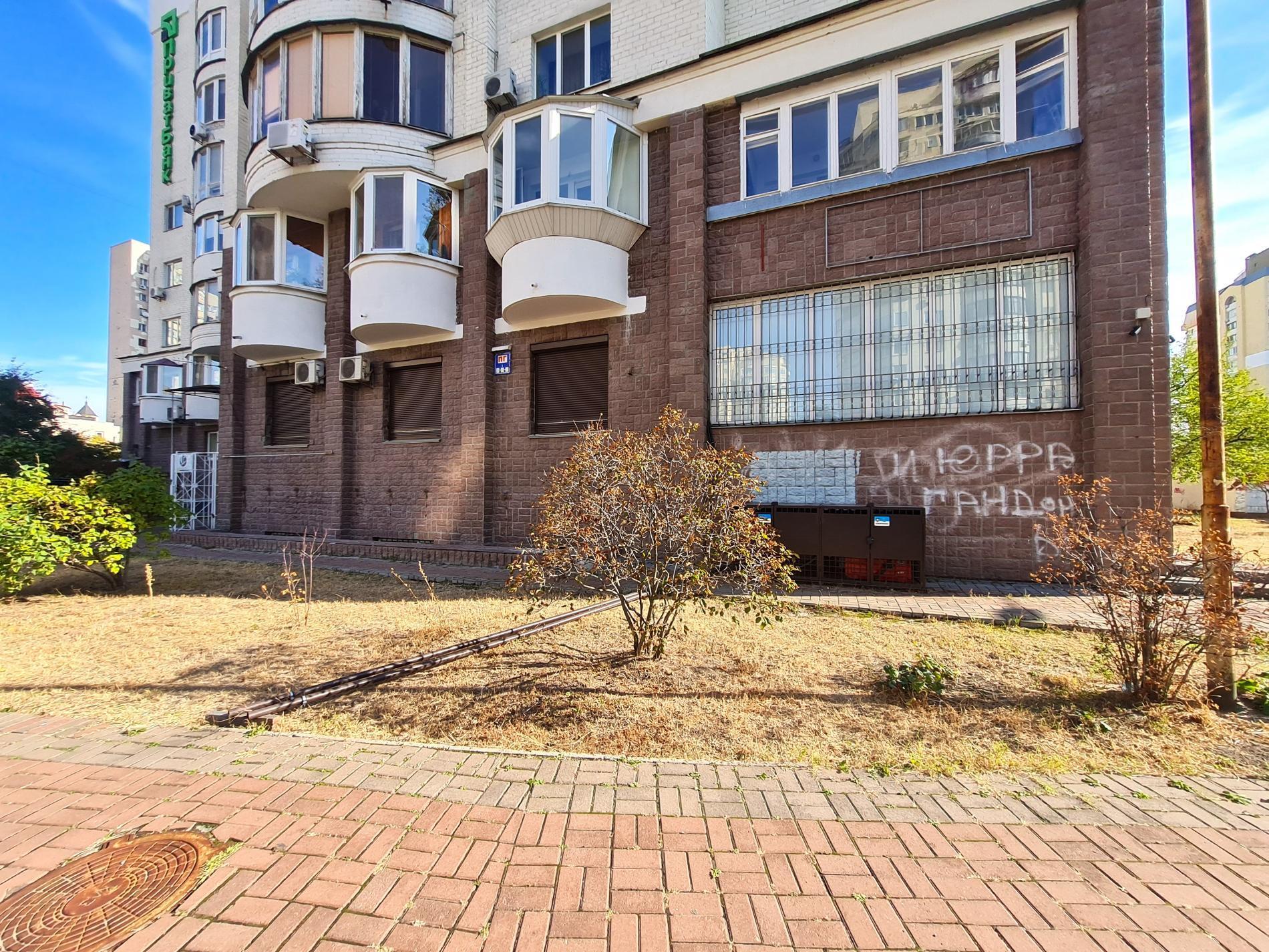 Оренда офісу 135 м², Володимира Маяковського просп., івасюка 20Б