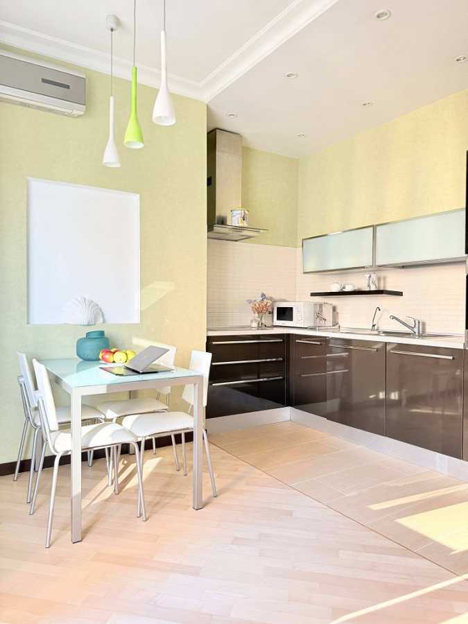 Продаж 2-кімнатної квартири 76 м², В'ячеслава Чорновола вул., 25