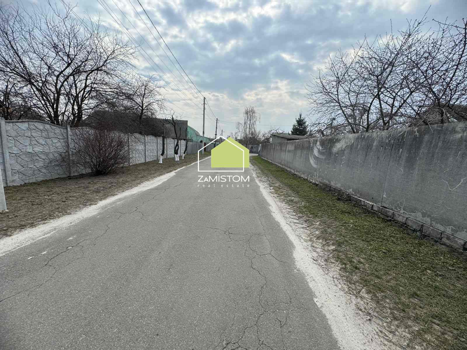 Продаж ділянки під індивідуальне житлове будівництво 22 соток