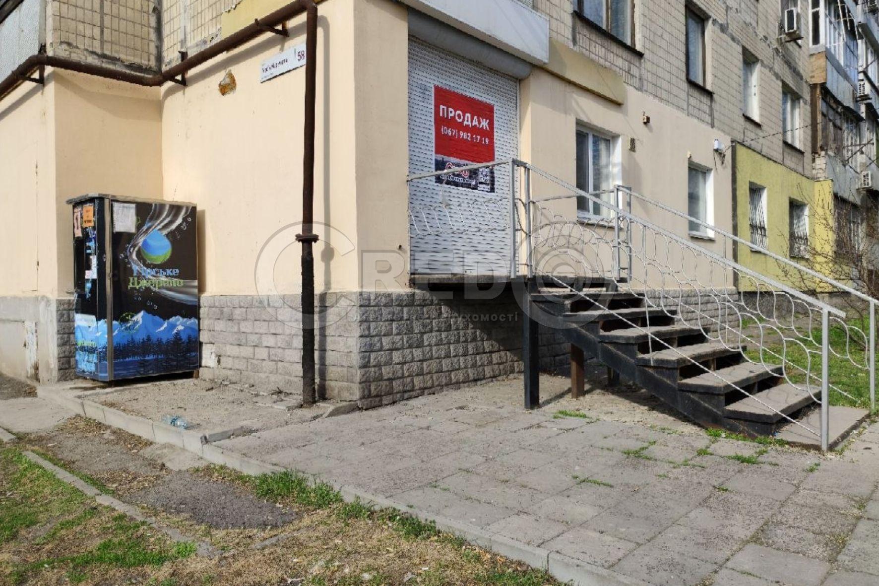 Продажа торгового помещения 50.2 м², Адмирала Головко ул.