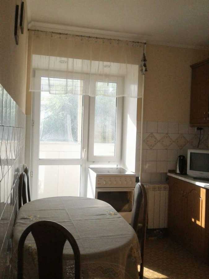 Продажа 3-комнатной квартиры 74 м², Деревлянская ул., 2/6