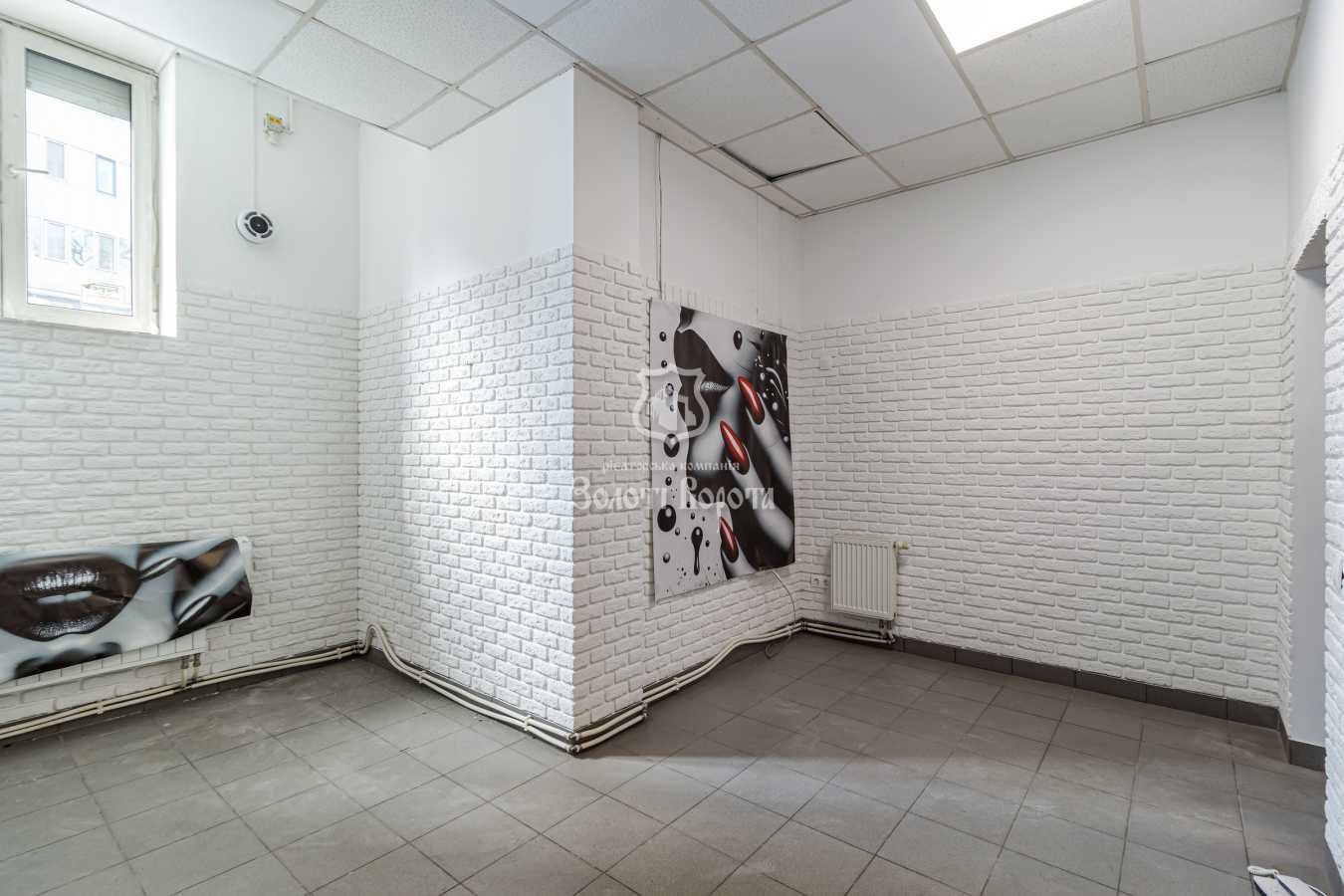 Продаж офісу 64.1 м², Берестейський, 131