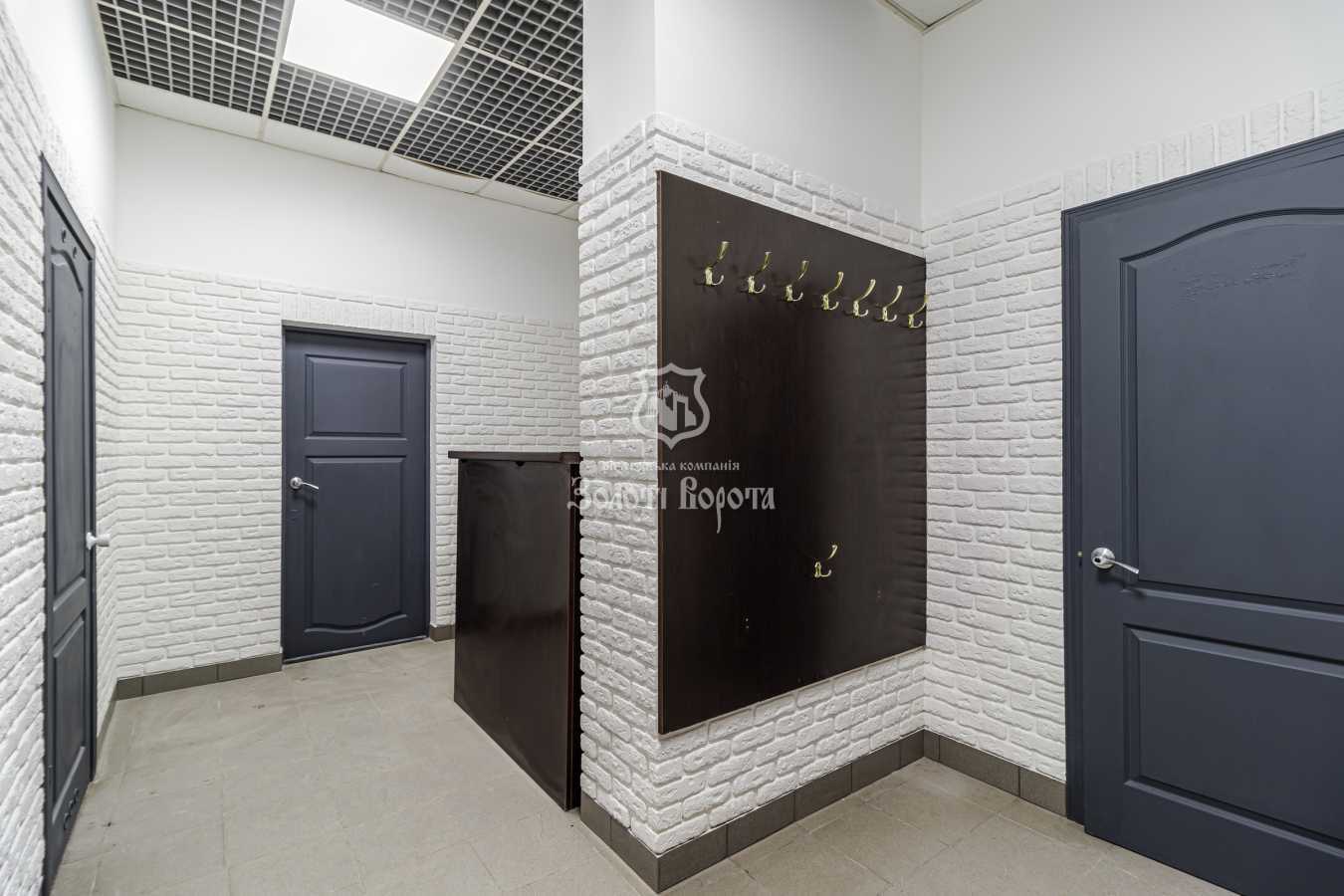 Продаж офісу 64.1 м², Берестейський, 131