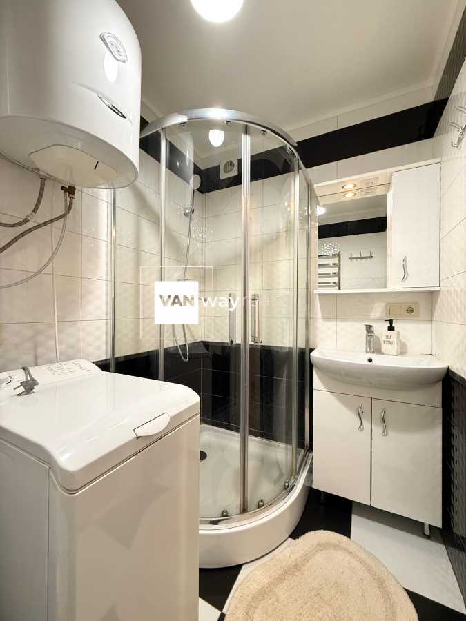 Продажа 1-комнатной квартиры 32 м², Андрея Малышко ул., 3