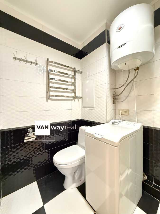 Продажа 1-комнатной квартиры 32 м², Андрея Малышко ул., 3