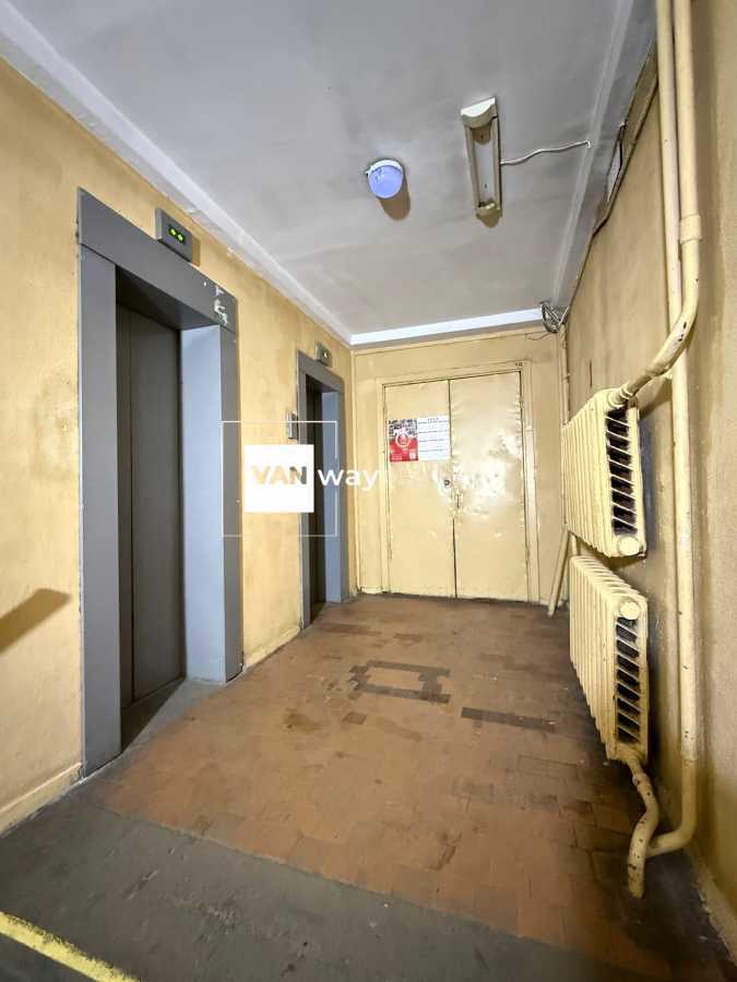 Продажа 1-комнатной квартиры 32 м², Андрея Малышко ул., 3