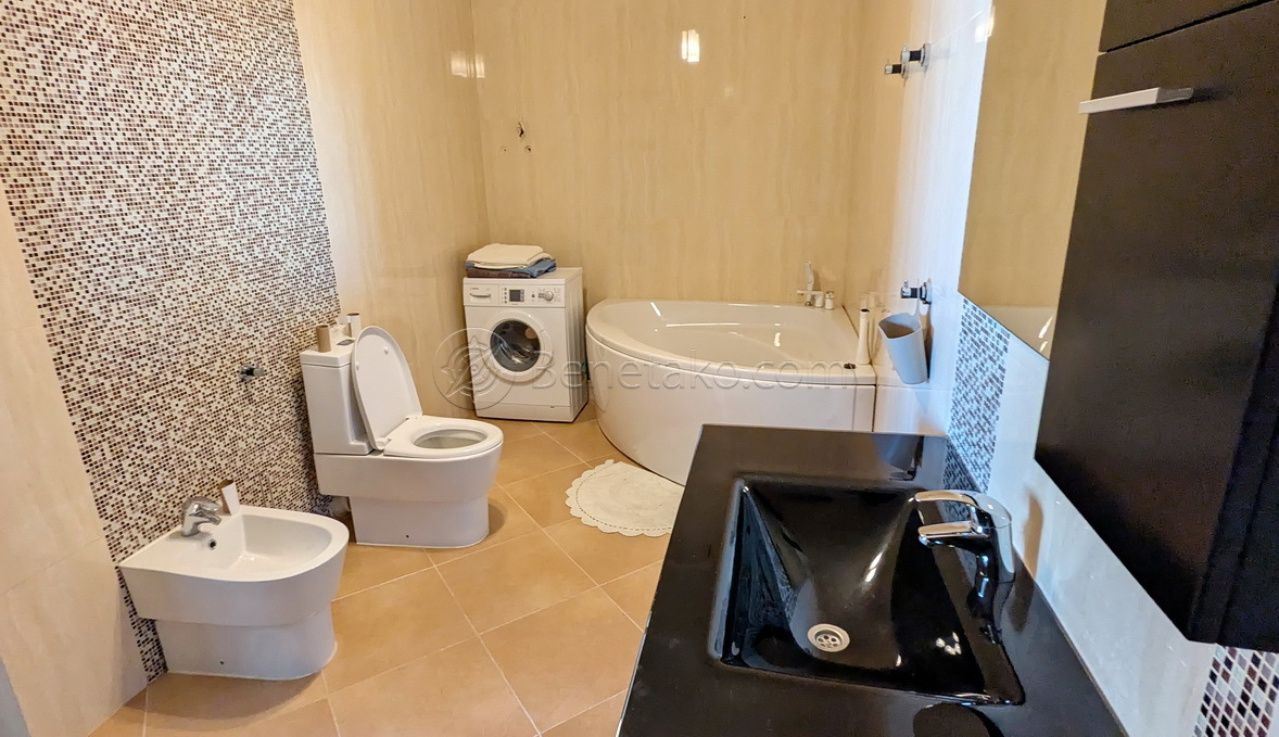 Оренда 2-кімнатної квартири 85 м², Літературна вул., 1А