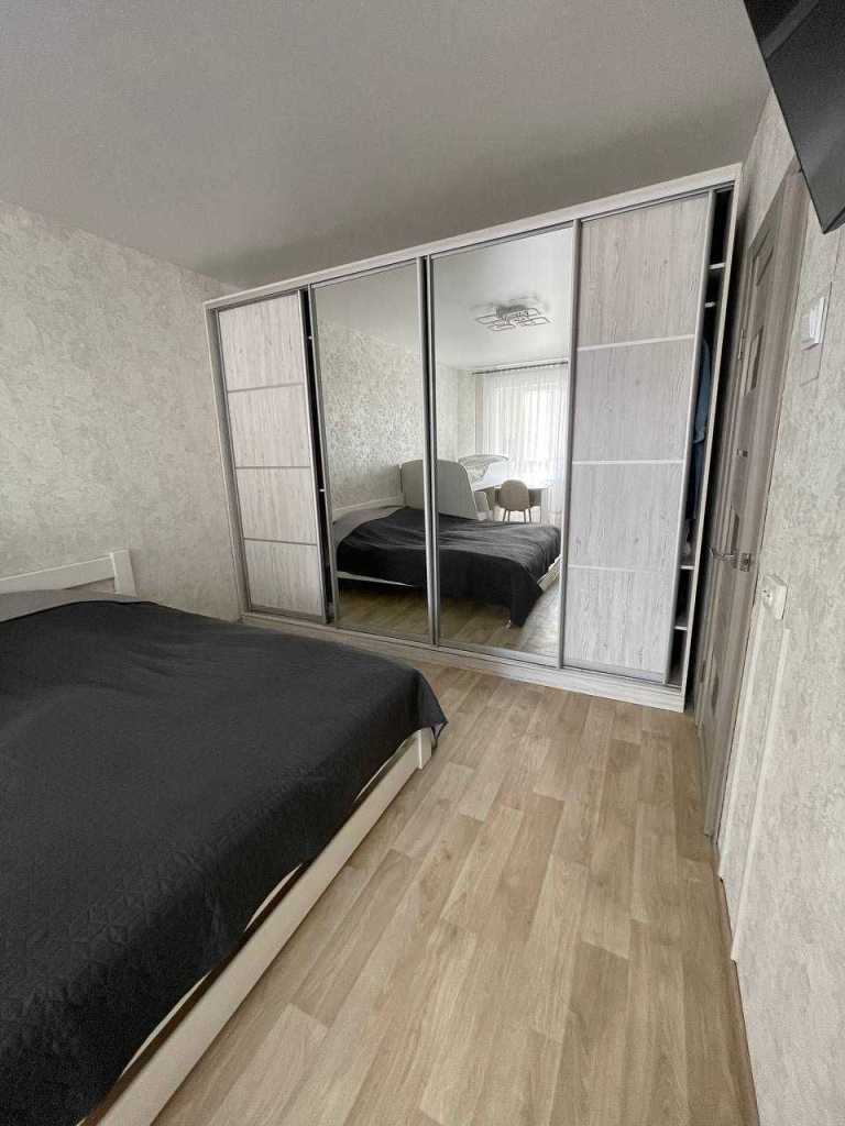 Продаж 1-кімнатної квартири 35 м², Таращанська вул.