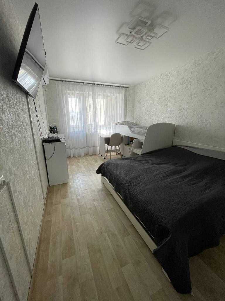 Продаж 1-кімнатної квартири 35 м², Таращанська вул.