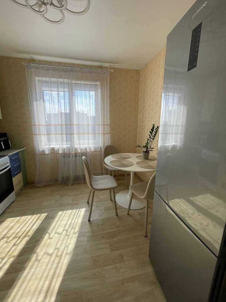 Продаж 1-кімнатної квартири 35 м², Таращанська вул.