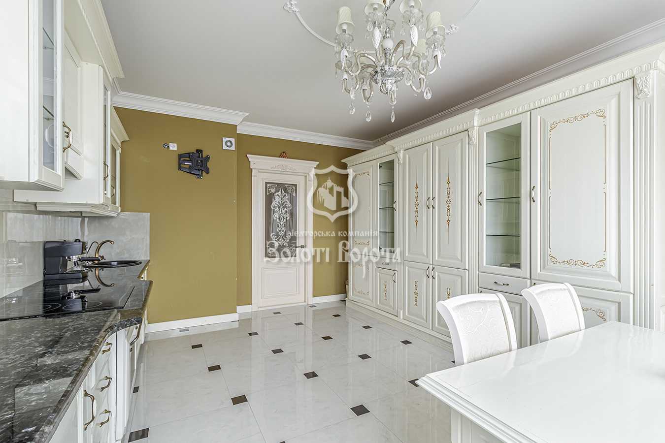 Продажа 3-комнатной квартиры 117.2 м², Валерия Лобановского просп., 150Д