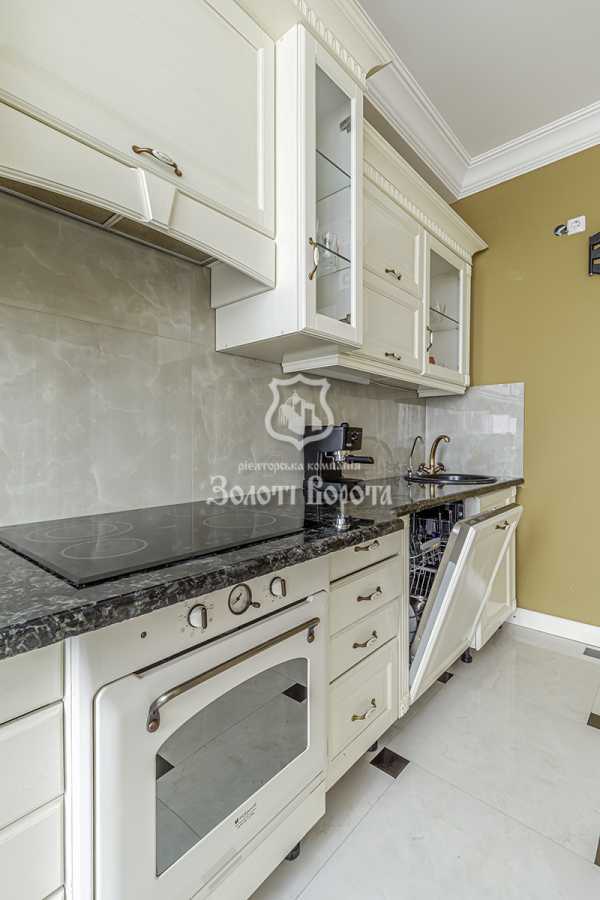 Продажа 3-комнатной квартиры 117.2 м², Валерия Лобановского просп., 150Д