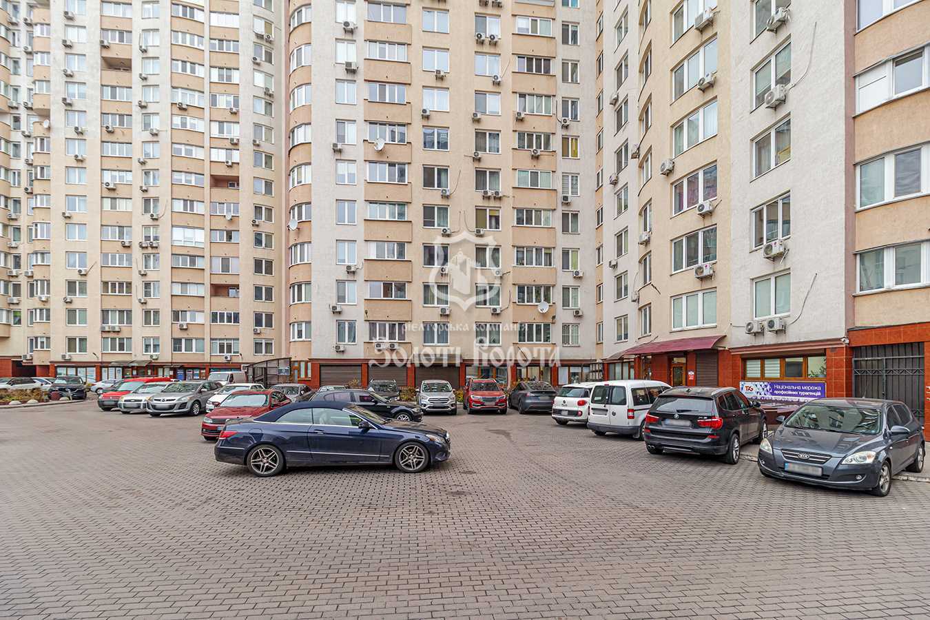 Продажа 3-комнатной квартиры 117.2 м², Валерия Лобановского просп., 150Д