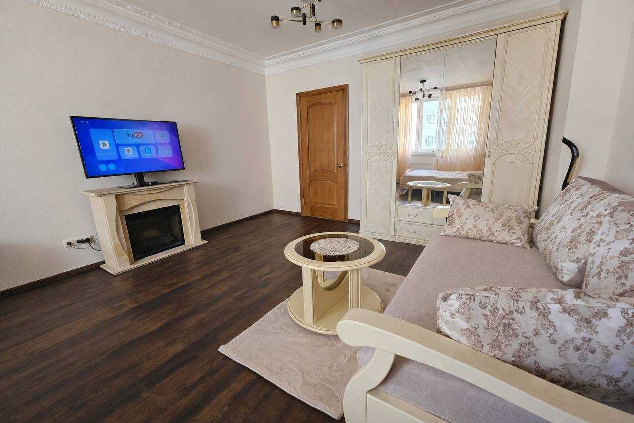 Аренда 1-комнатной квартиры 55 м², Раисы Окипной ул., 8