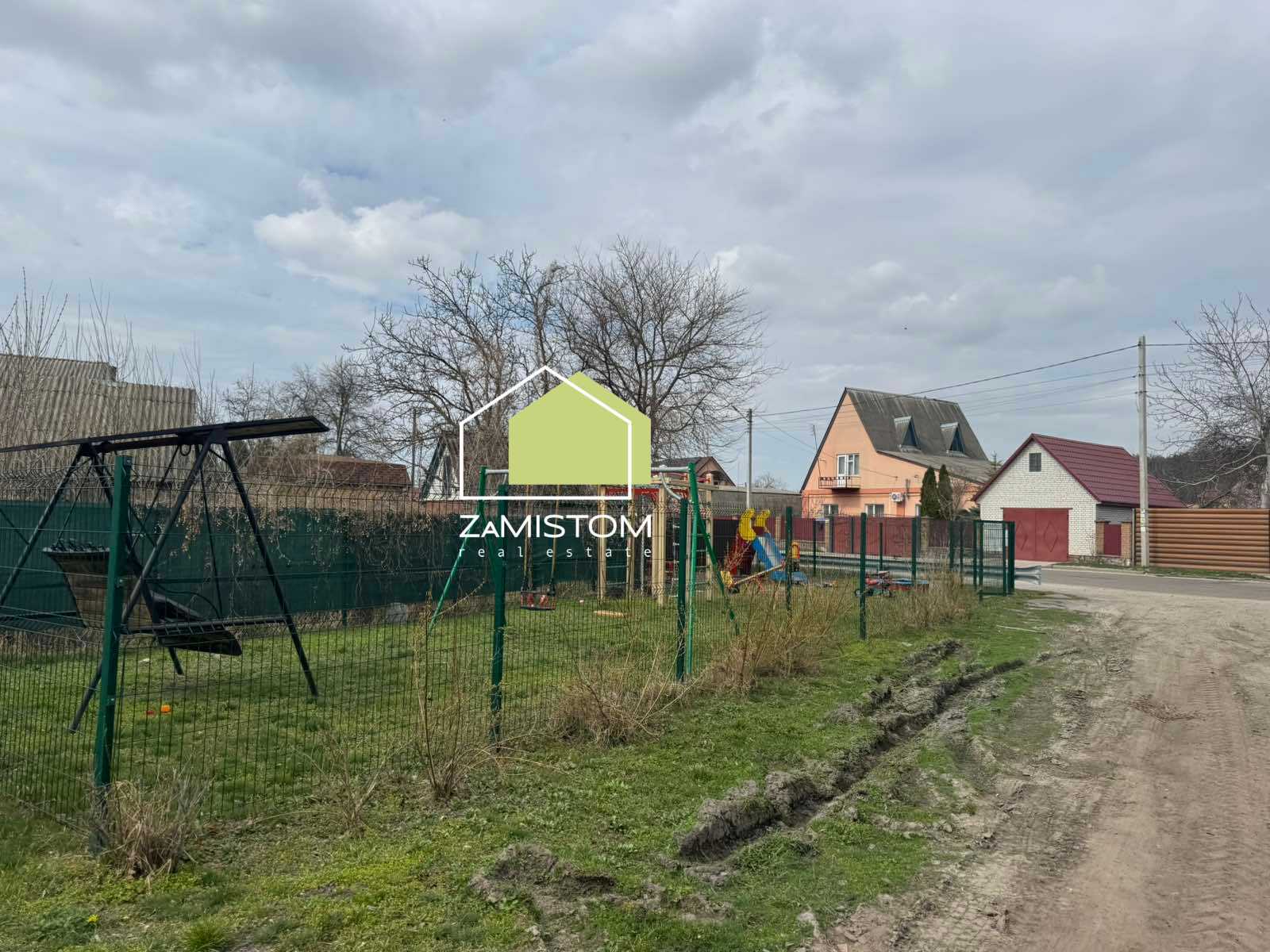 Продаж ділянки під індивідуальне житлове будівництво 10 соток