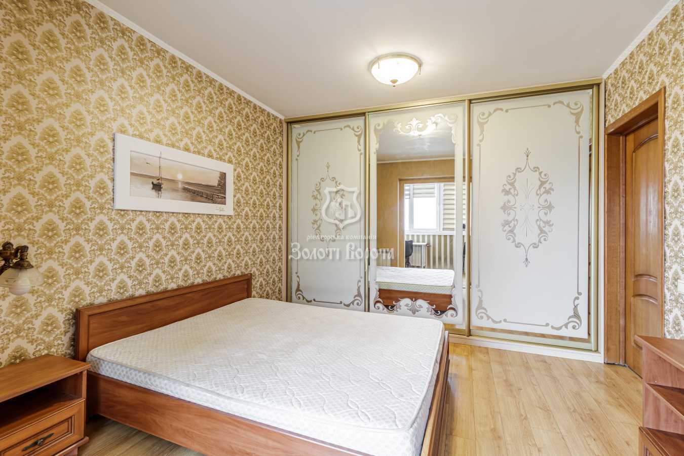 Продаж 3-кімнатної квартири 77.1 м², Миколи Закревського вул., 5