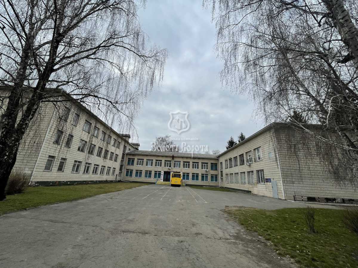 Продаж 3-кімнатної квартири 67.7 м², Миру, 28