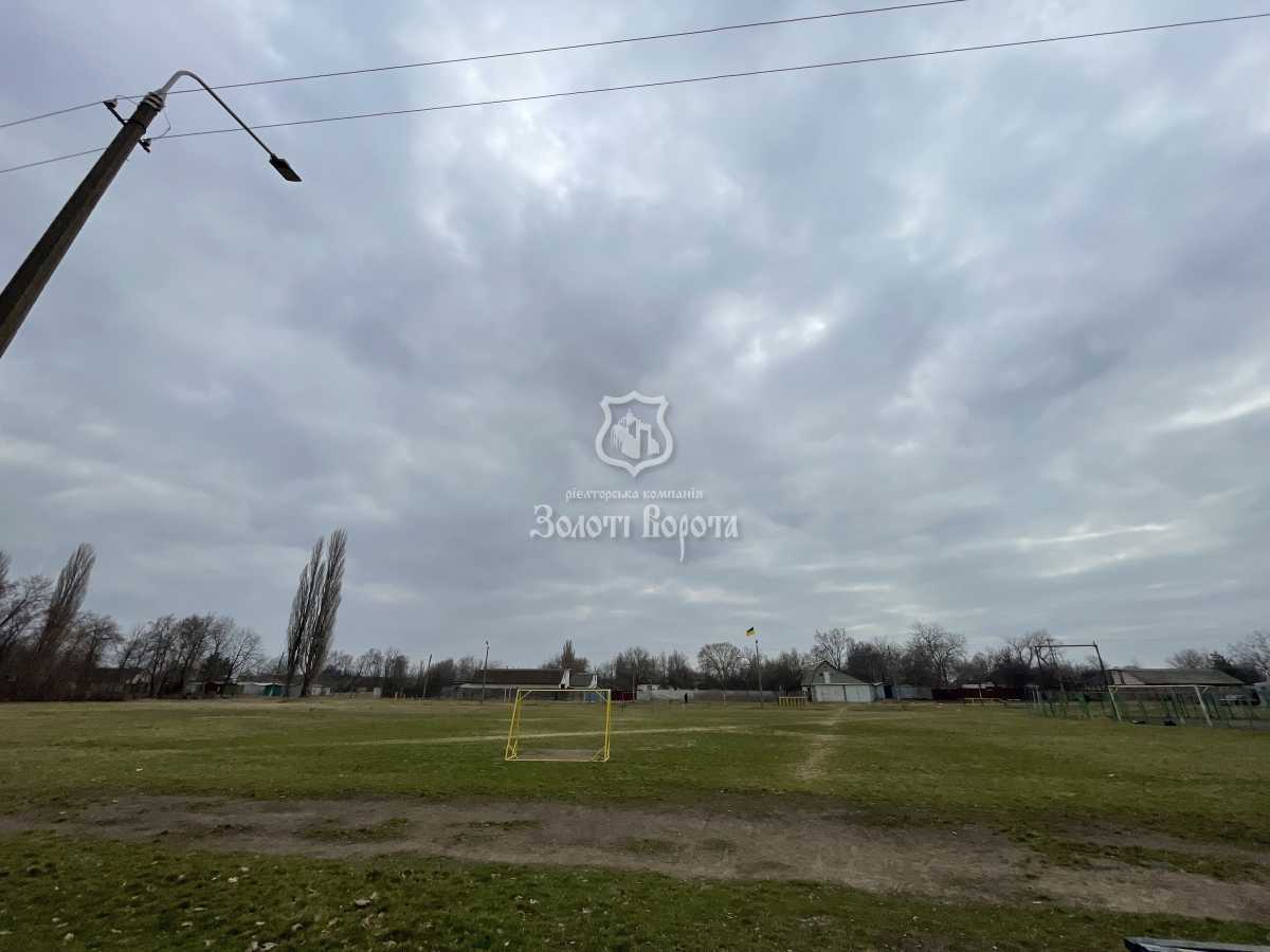 Продаж 3-кімнатної квартири 67.7 м², Миру, 28