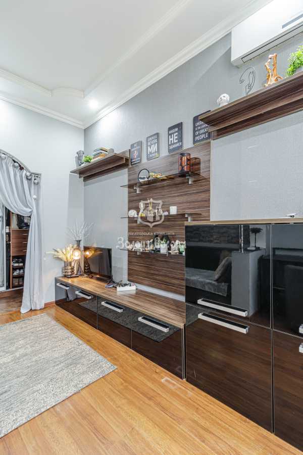 Продажа 2-комнатной квартиры 36.2 м², Владимира Антоновича ул., 12