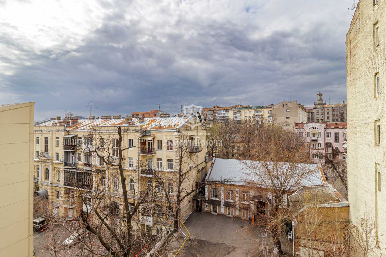 Продажа 2-комнатной квартиры 36.2 м², Владимира Антоновича ул., 12