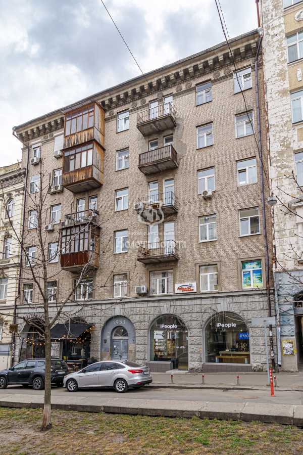 Продажа 2-комнатной квартиры 36.2 м², Владимира Антоновича ул., 12