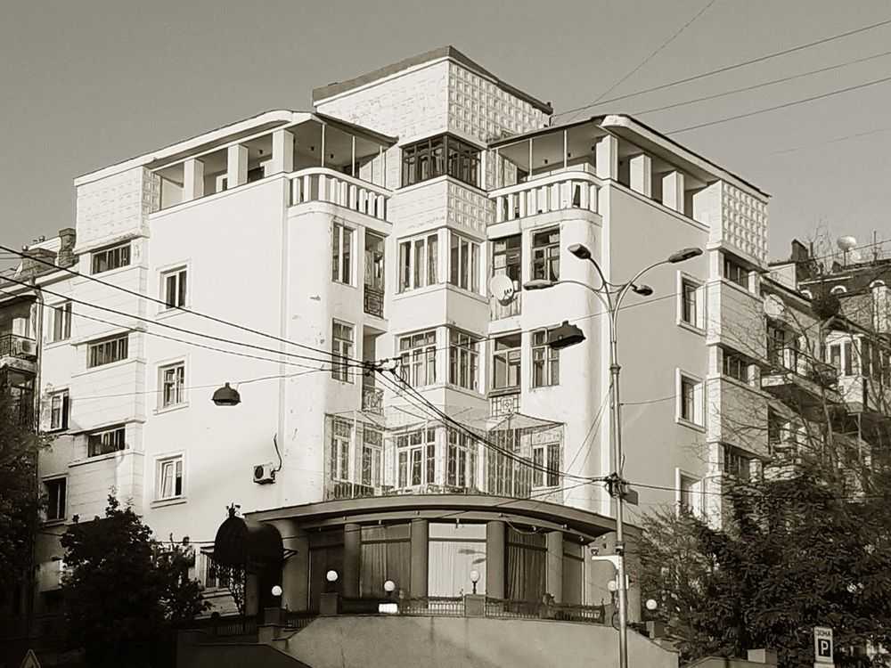 Продажа 2-комнатной квартиры 54 м², Круглоуниверситетская ул., 2/1