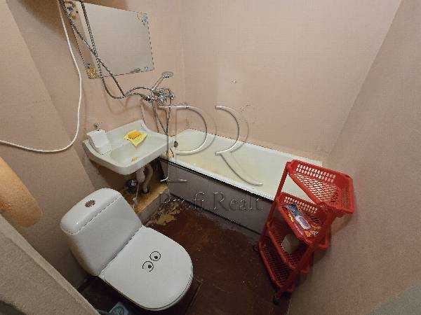 Продаж 1-кімнатної квартири 32 м², Березняківська вул., 20