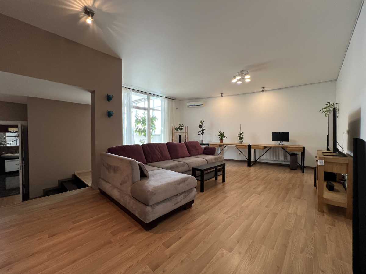 Продажа 3-комнатной квартиры 171 м², Ломоносова ул., 50/2