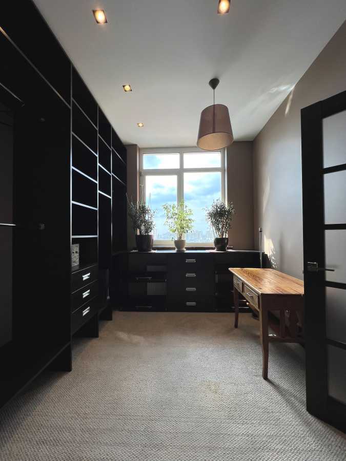 Продажа 2-комнатной квартиры 172 м², Ломоносова ул., 50/2