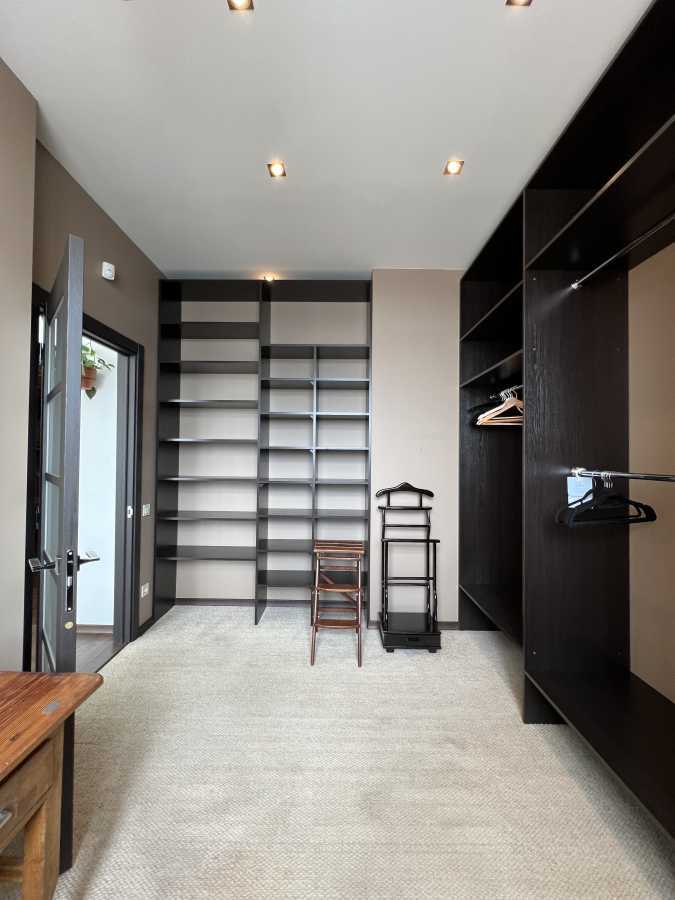 Продажа 2-комнатной квартиры 172 м², Ломоносова ул., 50/2