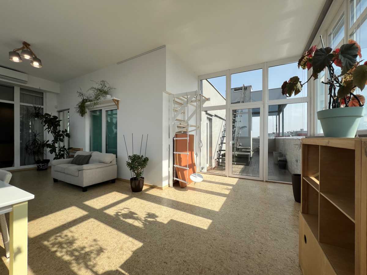 Продажа 2-комнатной квартиры 172 м², Ломоносова ул., 50/2