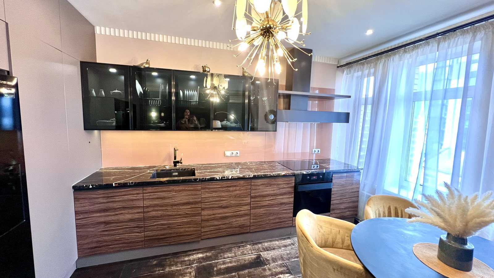 Аренда 3-комнатной квартиры 93 м², Паньковская ул., 27/78