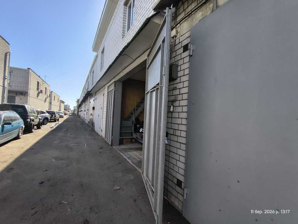 Продажа гаража 100 м², Николая Закревского ул., 93