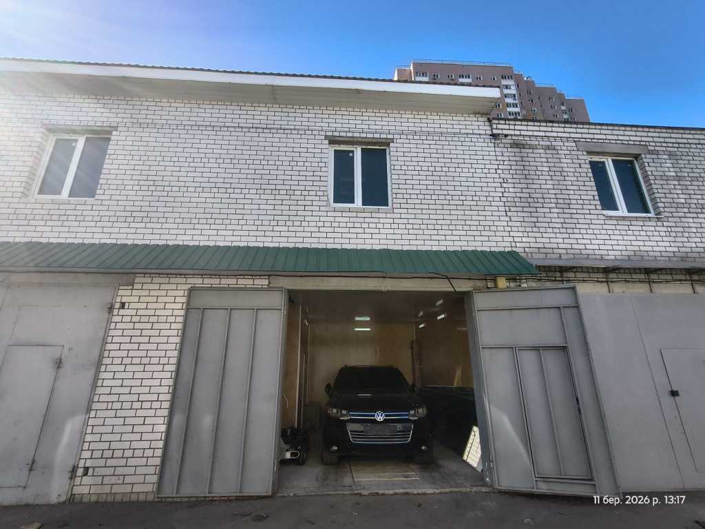 Продажа гаража 100 м², Николая Закревского ул., 93