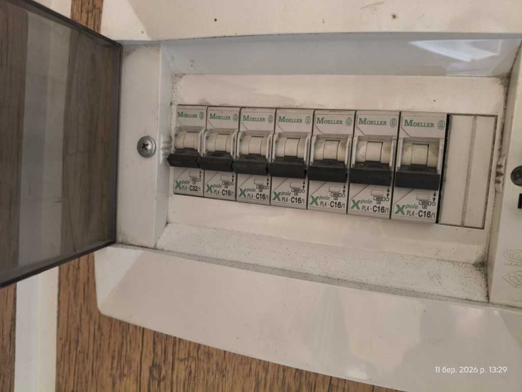 Продажа гаража 100 м², Николая Закревского ул., 93