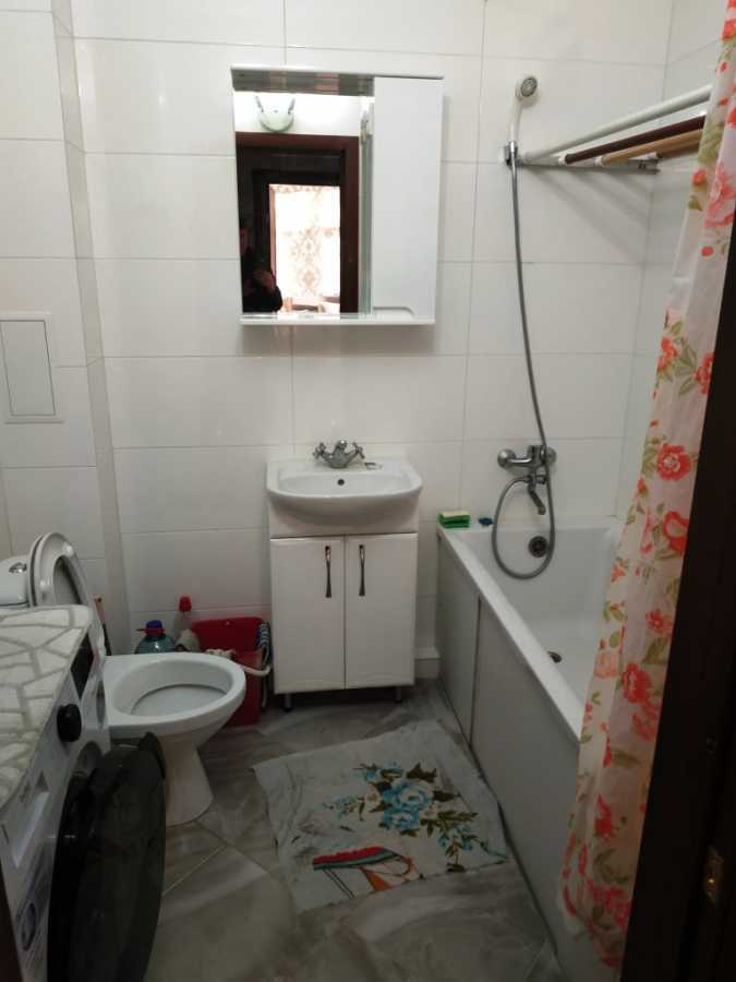 Аренда 1-комнатной квартиры 45 м², Строителей ул., 30