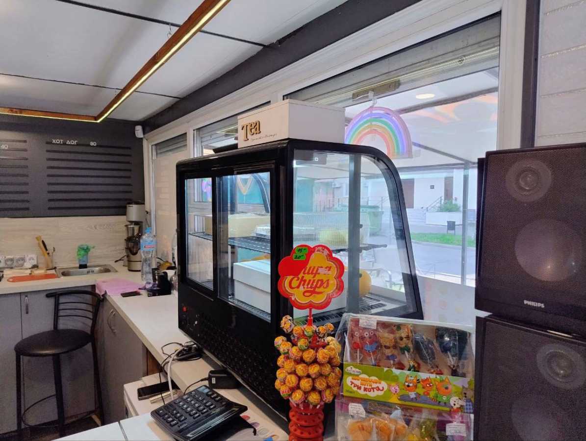 Оренда магазину 12 м², Анни Ахматової вул., 14Б