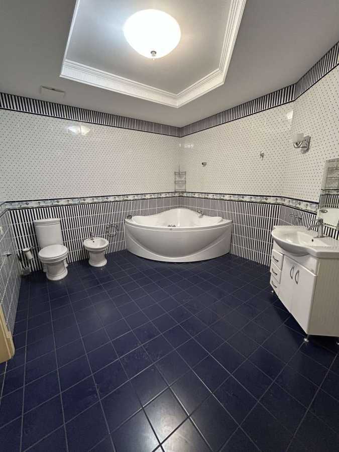 Продажа 4-комнатной квартиры 248 м², Большая Васильковская ул., 72