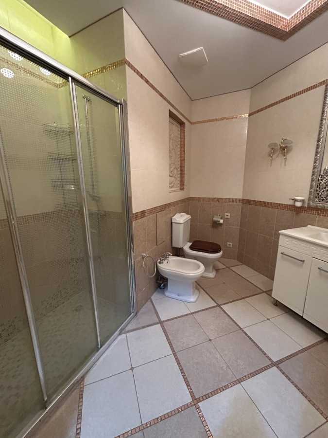 Продажа 4-комнатной квартиры 248 м², Большая Васильковская ул., 72