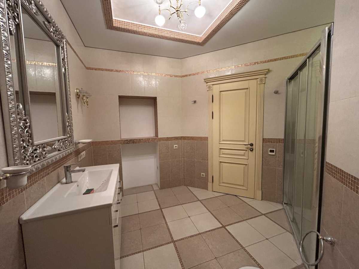 Продажа 4-комнатной квартиры 248 м², Большая Васильковская ул., 72