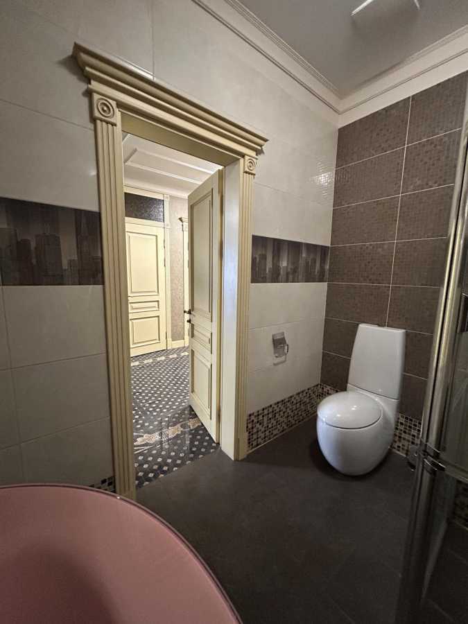 Продажа 4-комнатной квартиры 248 м², Большая Васильковская ул., 72