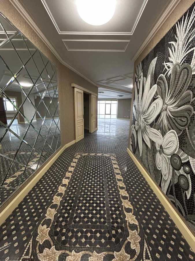 Продажа 4-комнатной квартиры 248 м², Большая Васильковская ул., 72