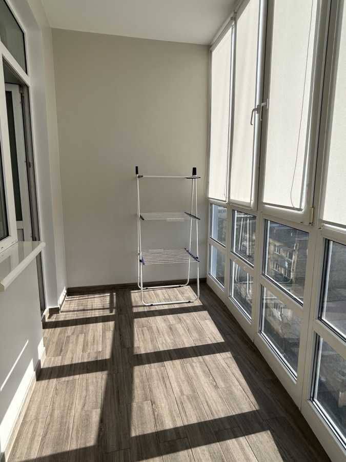 Продаж 3-кімнатної квартири 101 м², Кирило-Мефодіївська вул., 2