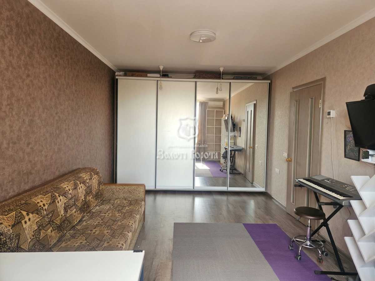 Продаж 1-кімнатної квартири 43 м², Партизанська вул., 1А