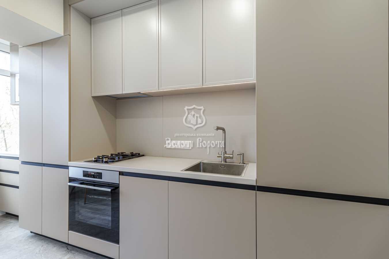 Продажа 1-комнатной квартиры 43 м², Русановская наб., 16