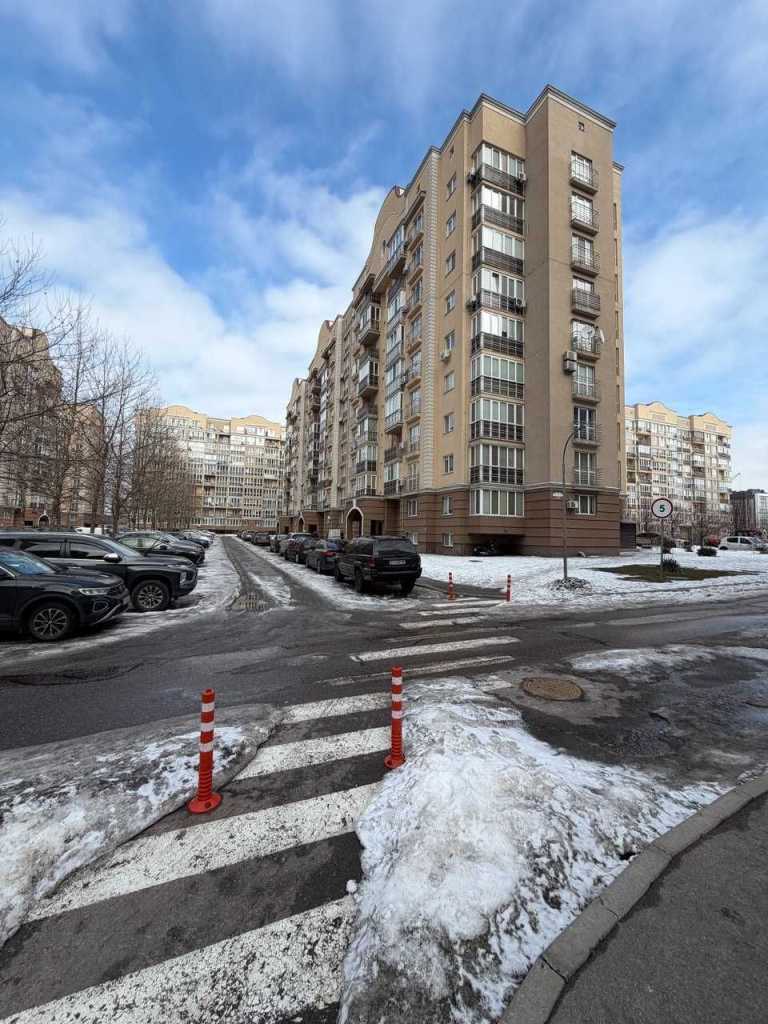 Продаж 1-кімнатної квартири 50.8 м², Метрологічна вул., 9В