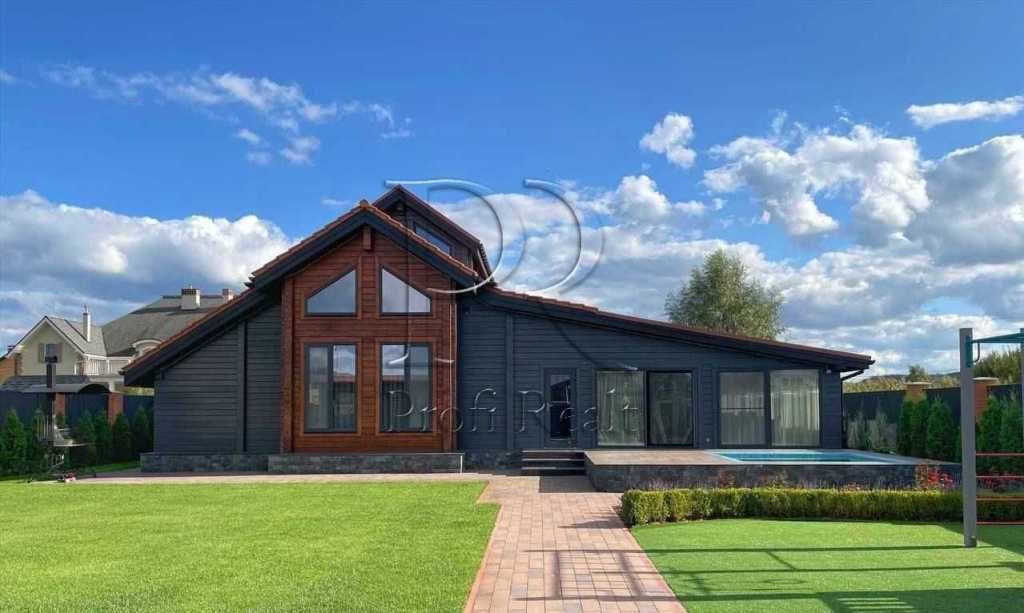 Продажа дома 280 м², Розкішна вулиця