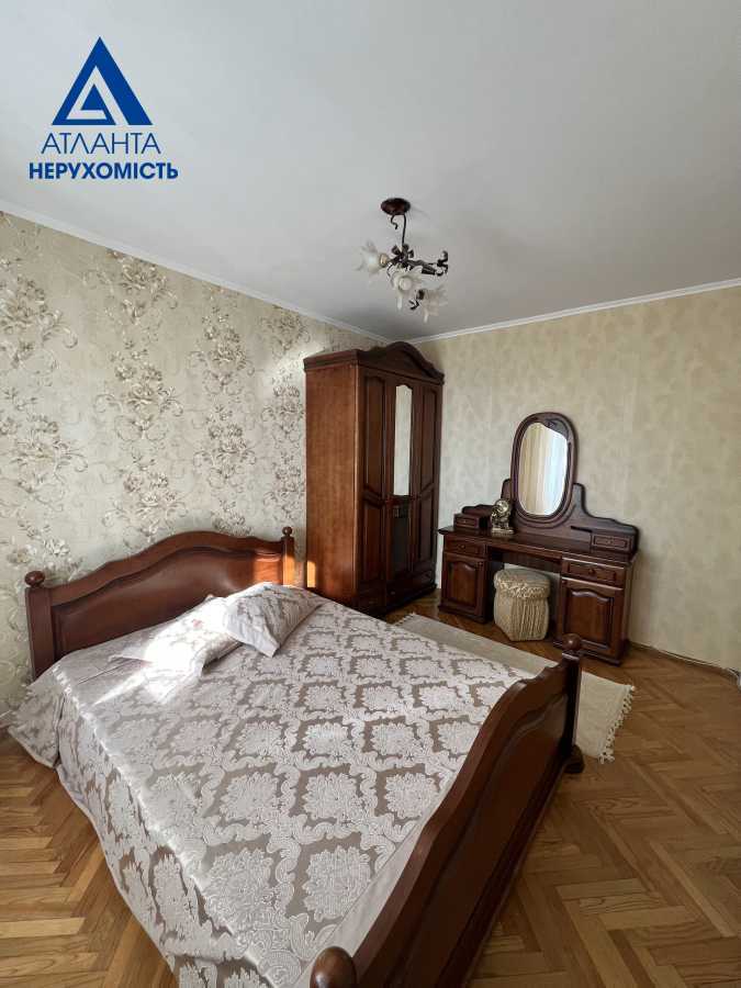 Продажа 4-комнатной квартиры 87 м², Елены Кульчицкой ул., Пчілки, 25
