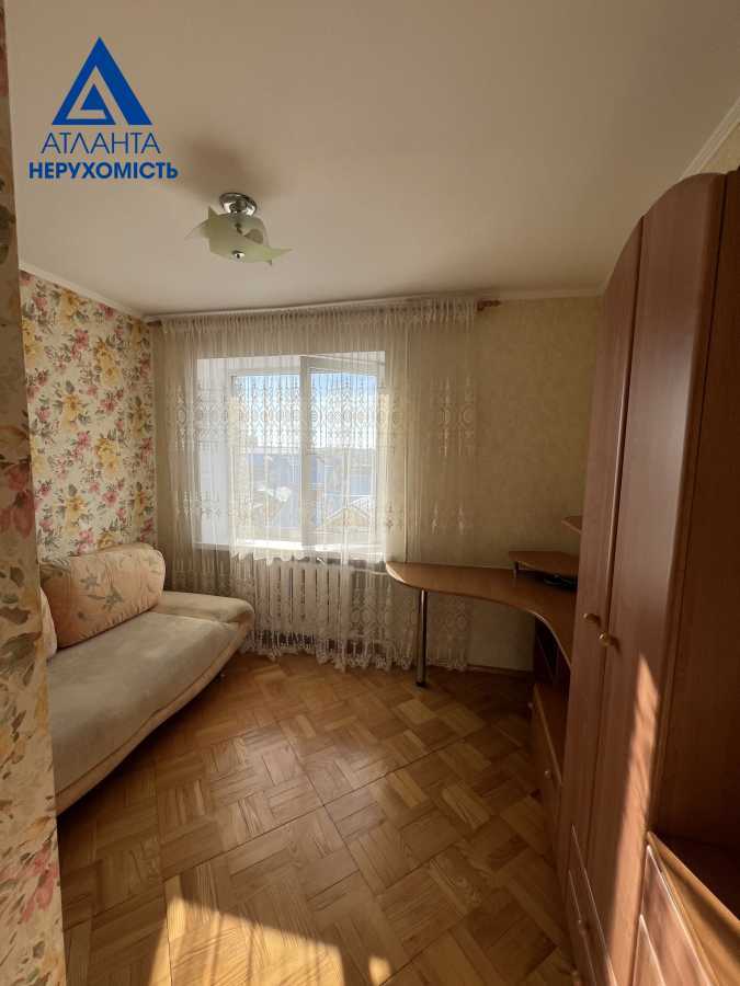 Продажа 4-комнатной квартиры 87 м², Елены Кульчицкой ул., Пчілки, 25
